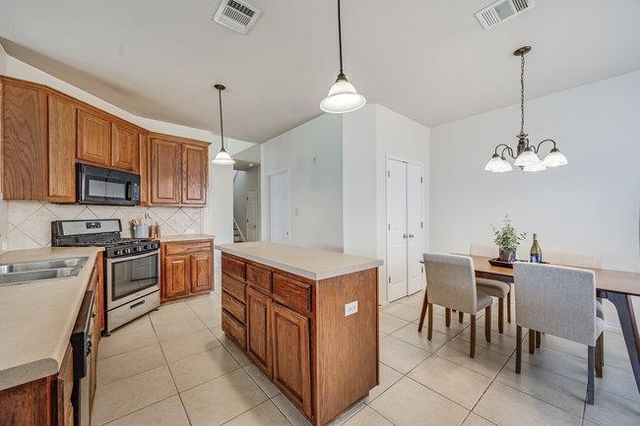 4001 Veiled Falls DR, Pflugerville, TX 78660