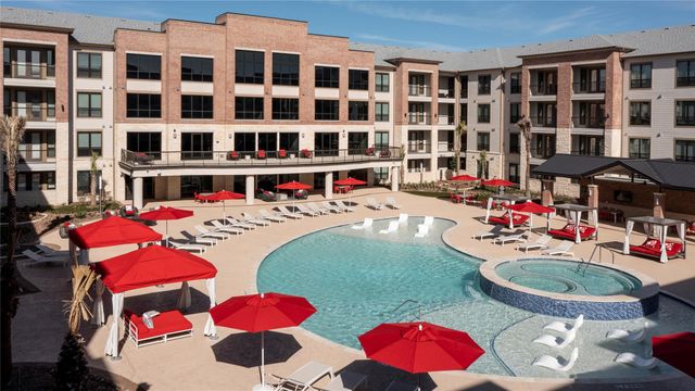 13475 Rincon Drive 2404, Houston, TX 77077