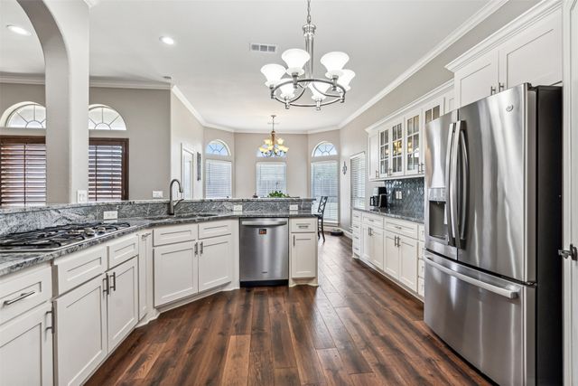 3045 Preston Club Drive, Sherman, TX 75092