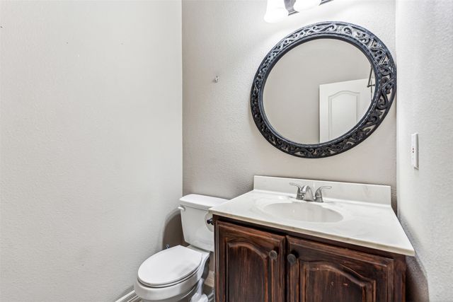 3045 Preston Club Drive, Sherman, TX 75092