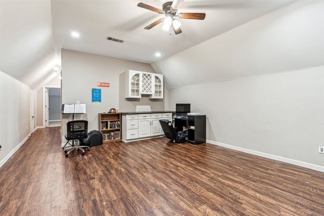 3045 Preston Club Drive, Sherman, TX 75092