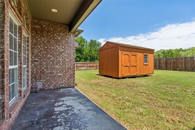 3045 Preston Club Drive, Sherman, TX 75092