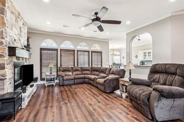 3045 Preston Club Drive, Sherman, TX 75092