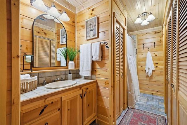 46 Gooseberry Trail, Blue Ridge, GA 30513