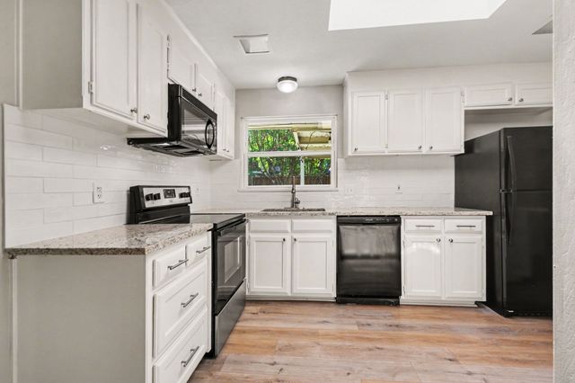 13216 Meandering Way, Dallas, TX 75240