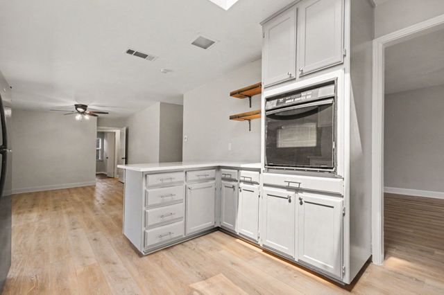 13216 Meandering Way, Dallas, TX 75240