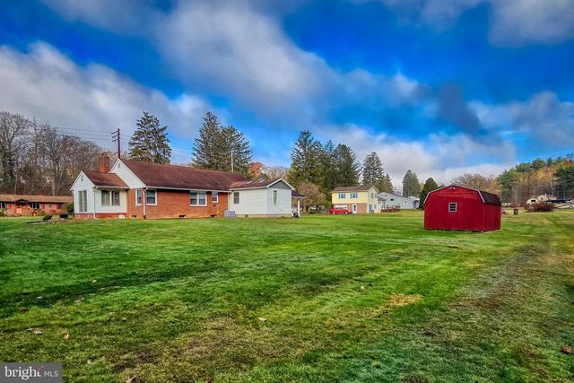 418 PARK AVE, Lock Haven, PA 17745