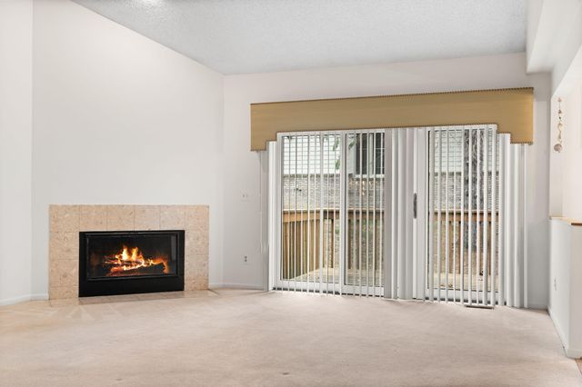 36482 Lochdale, Farmington Hills, MI 48335