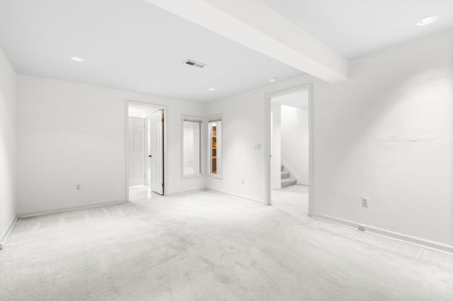 36482 Lochdale, Farmington Hills, MI 48335