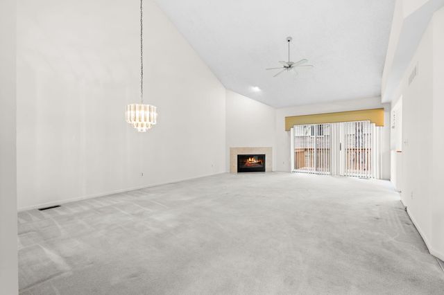 36482 Lochdale, Farmington Hills, MI 48335