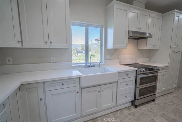 10540 Darling Road, Agua Dulce, CA 91390