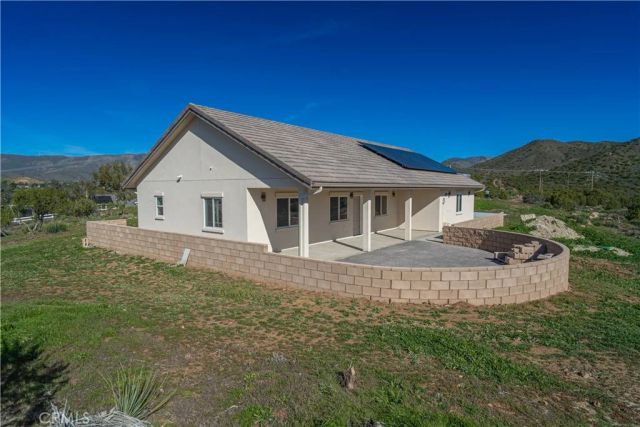 10540 Darling Road, Agua Dulce, CA 91390