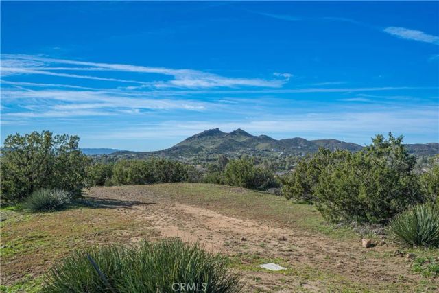 10540 Darling Road, Agua Dulce, CA 91390
