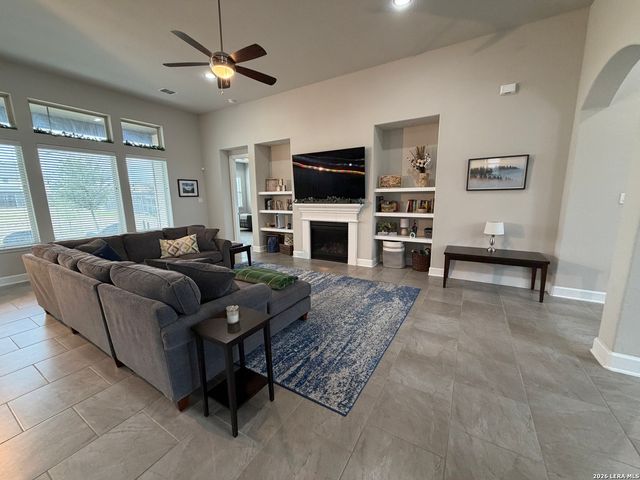 6519 Tallow Way, Converse, TX 78109