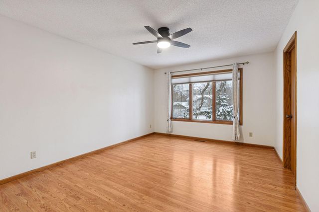 491 Sterling Street S, Maplewood, MN 55119