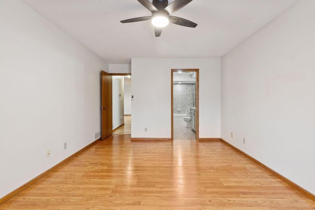 491 Sterling Street S, Maplewood, MN 55119