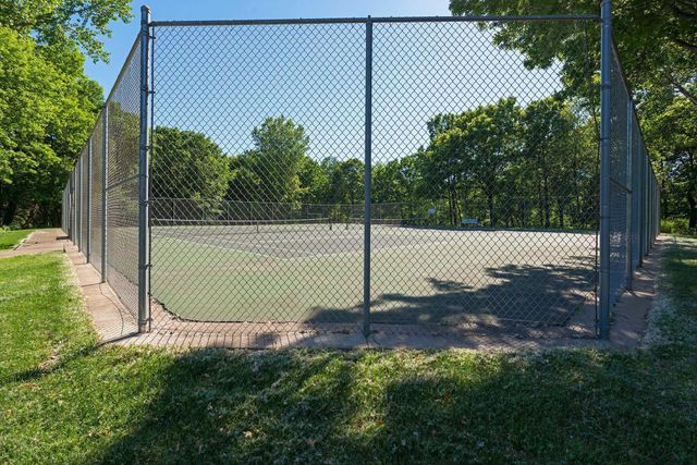 491 Sterling Street S, Maplewood, MN 55119