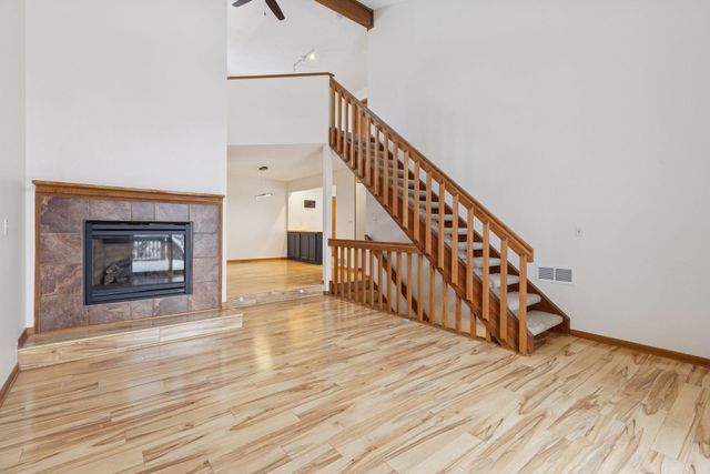 491 Sterling Street S, Maplewood, MN 55119