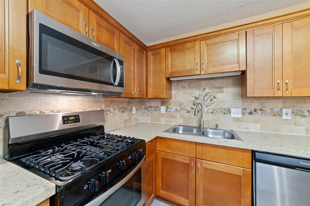 11610 Grapewood Drive, Houston, TX 77089