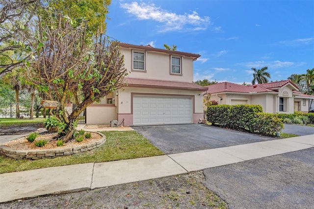 218 NW 75th Ter, Plantation, FL 33317