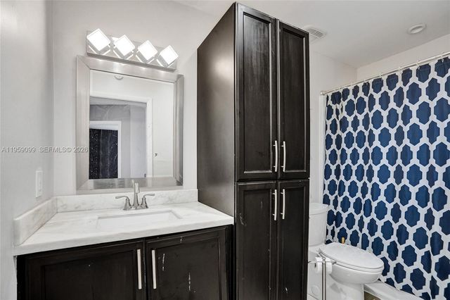 218 NW 75th Ter, Plantation, FL 33317