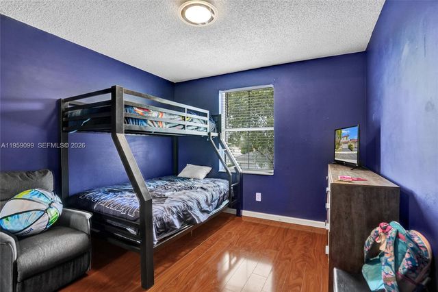 218 NW 75th Ter, Plantation, FL 33317