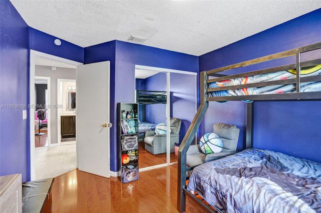 218 NW 75th Ter, Plantation, FL 33317