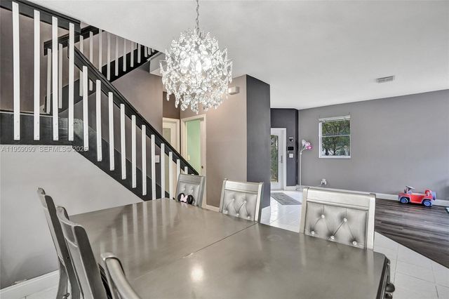 218 NW 75th Ter, Plantation, FL 33317