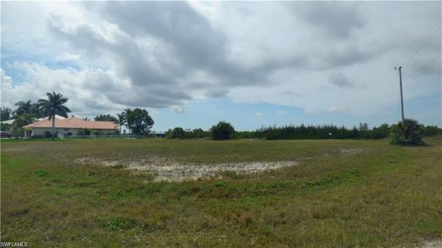 2320 NW 44th PL, Cape Coral, FL 33993