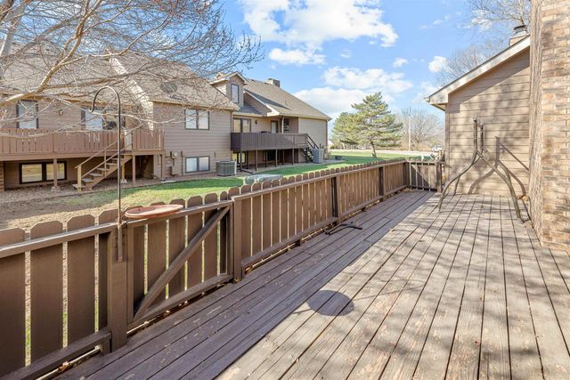 845 Fairdale Rd Apt B, Salina, KS 67401