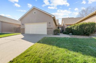 845 Fairdale Rd Apt B, Salina, KS 67401