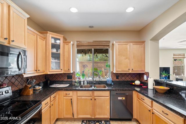 29801 N 71ST Drive, Peoria, AZ 85383