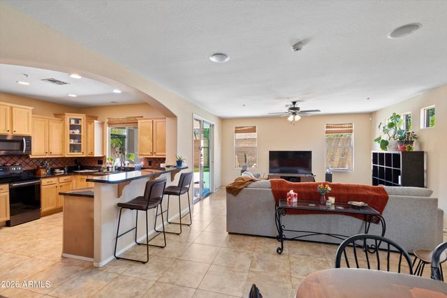 29801 N 71ST Drive, Peoria, AZ 85383