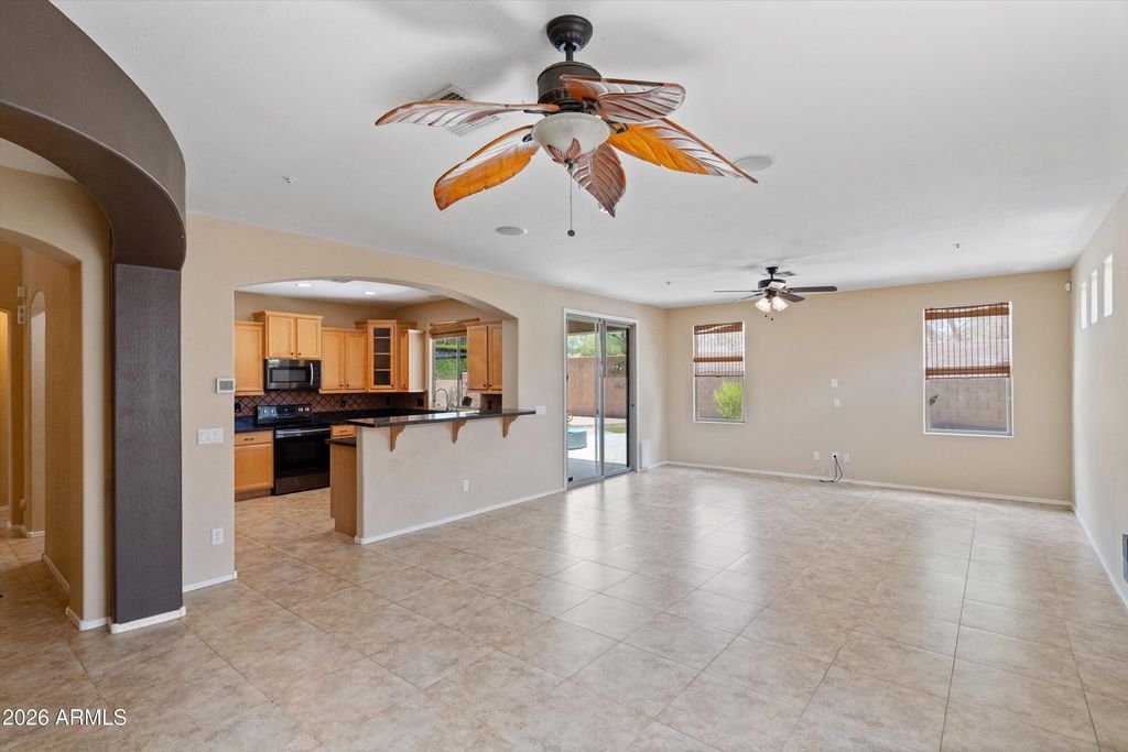29801 N 71ST Drive, Peoria, AZ 85383 — photo 5