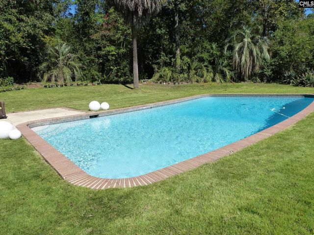 4 Woodhill Circle, Columbia, SC 29209