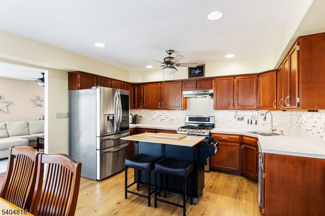 234 Oak Forest Dr, Brick Twp., NJ 08724