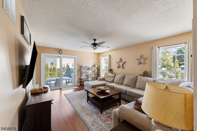 234 Oak Forest Dr, Brick Twp., NJ 08724