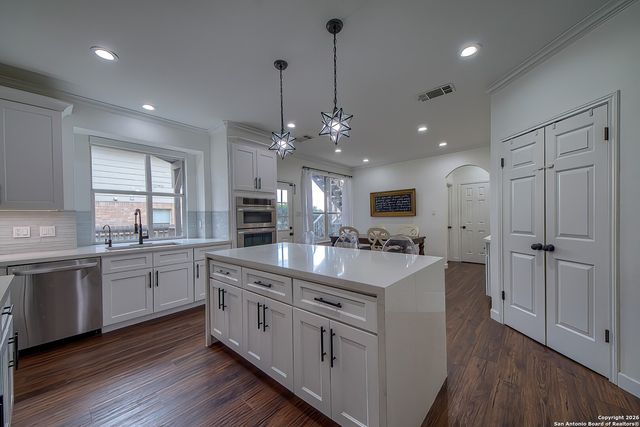 19442 Mill Oak, San Antonio, TX 78258