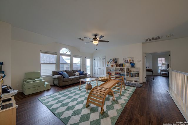 19442 Mill Oak, San Antonio, TX 78258