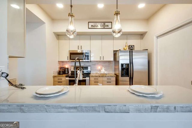 2161 Peachtree Road NE 801, Atlanta, GA 30309