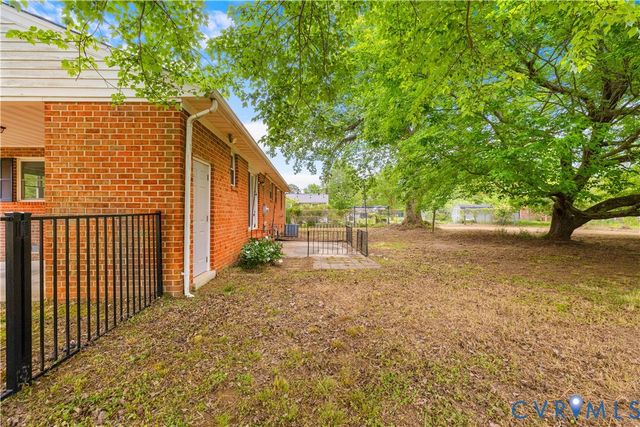 2713 Irwin Rd, Prince George, VA 23875