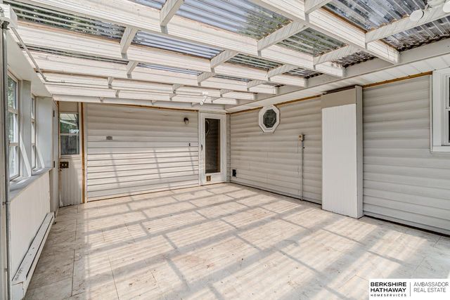 7110 S 38th Street, Bellevue, NE 68147