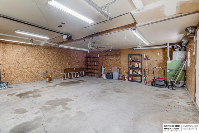 7110 S 38th Street, Bellevue, NE 68147