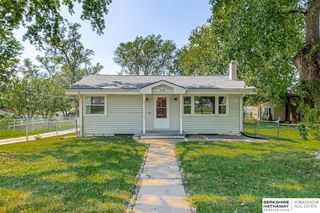 7110 S 38th Street, Bellevue, NE 68147