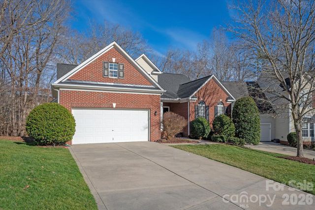 2141 Lord Proprietor Lane, Waxhaw, NC 28173