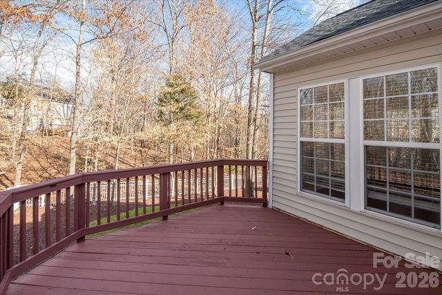 2141 Lord Proprietor Lane, Waxhaw, NC 28173