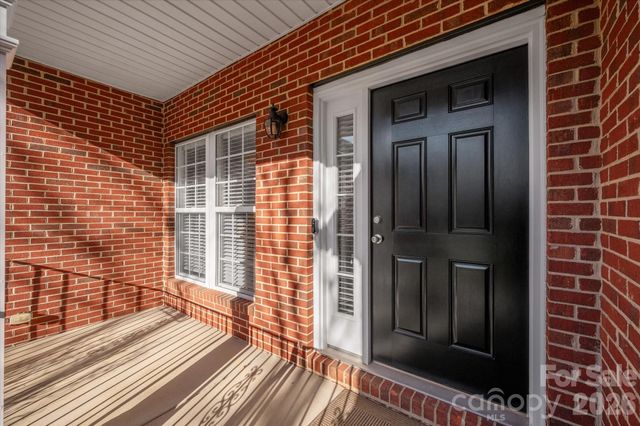 2141 Lord Proprietor Lane, Waxhaw, NC 28173