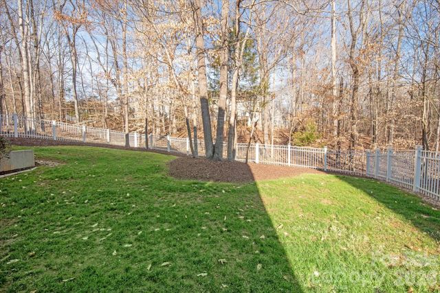 2141 Lord Proprietor Lane, Waxhaw, NC 28173