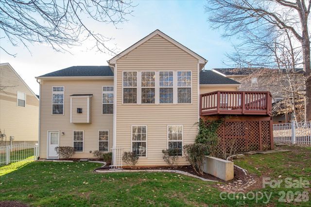 2141 Lord Proprietor Lane, Waxhaw, NC 28173