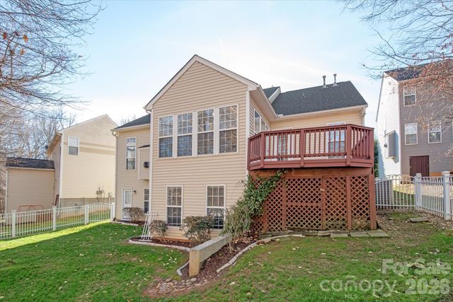 2141 Lord Proprietor Lane, Waxhaw, NC 28173